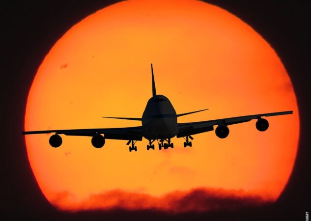 Kojom brzinom slijeće avion