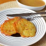 Krompirjeva pita z listnatim testom