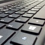 U kojem je gradu i koje godine osnovana tvrtka Microsoft Inc?